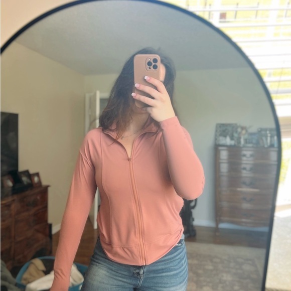 Fitted Pink Long Sleeve Button Down Shirt - Picture 1 of 2